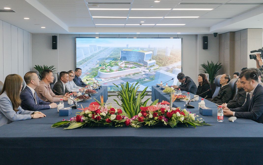 1554700648309774DOAU.jpg 4.jpg